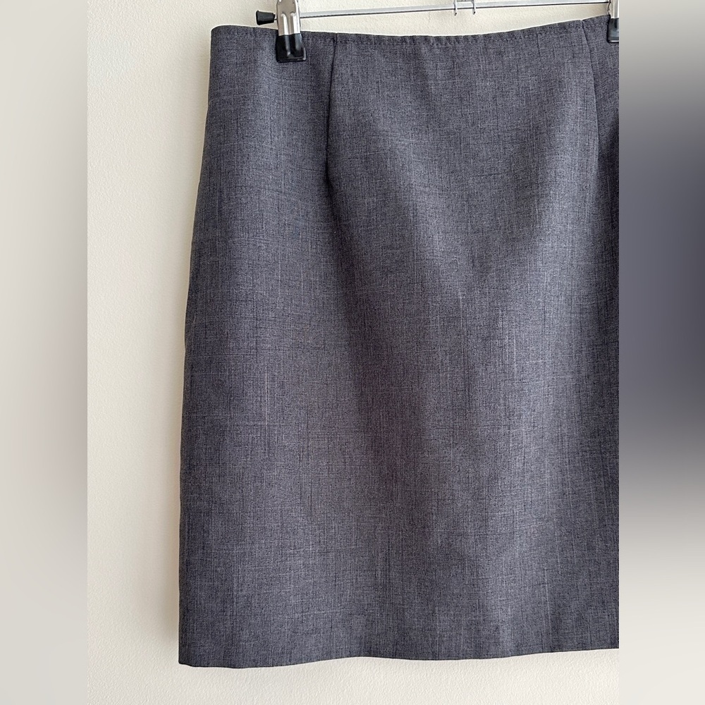 Classic Gray Pencil Skirt, Vintage 90s Juniors Casual Grey Skirt, Size 5/6 - Picture 3 of 14
